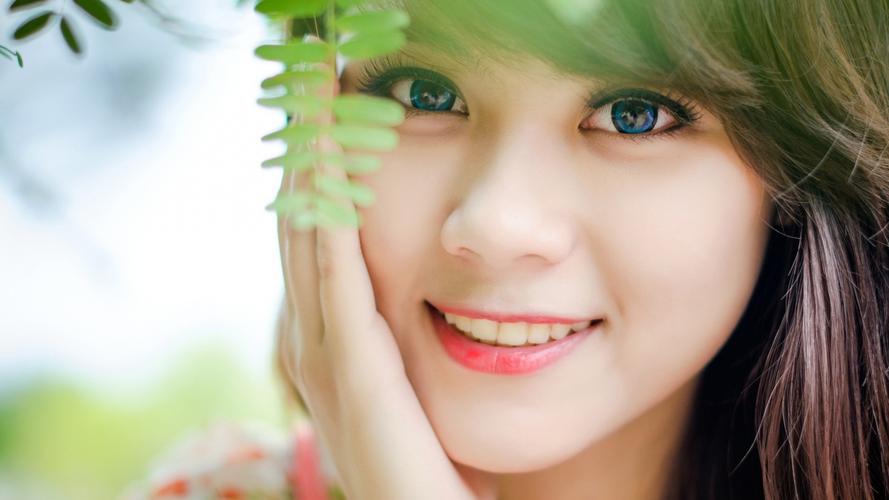 黄仁勋回应与雷军见面聊了啥